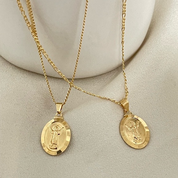 18k Gold Filled Divine Child Necklace - Picture 7 of 8